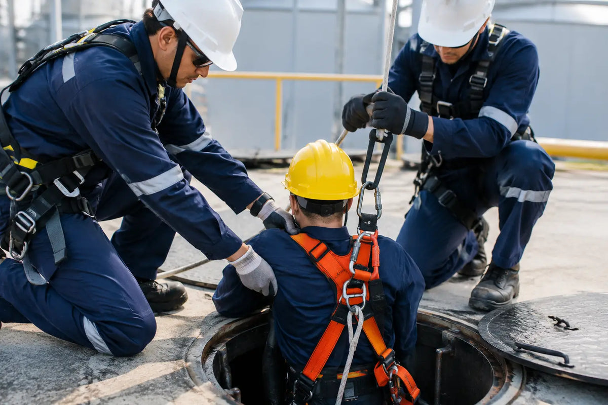 Confined Space Rescue Guide for High-Risk Crews