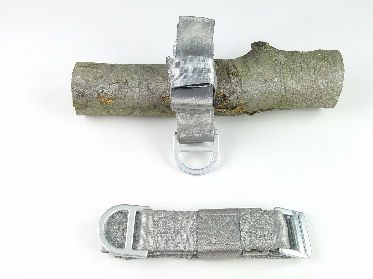 Adjustable 7,000 lb. Rigging Strap with Steel D‑Ring — Tree‑Safe Anchor for Swings, Slacklines & Rigging (5 ft & 8 ft)