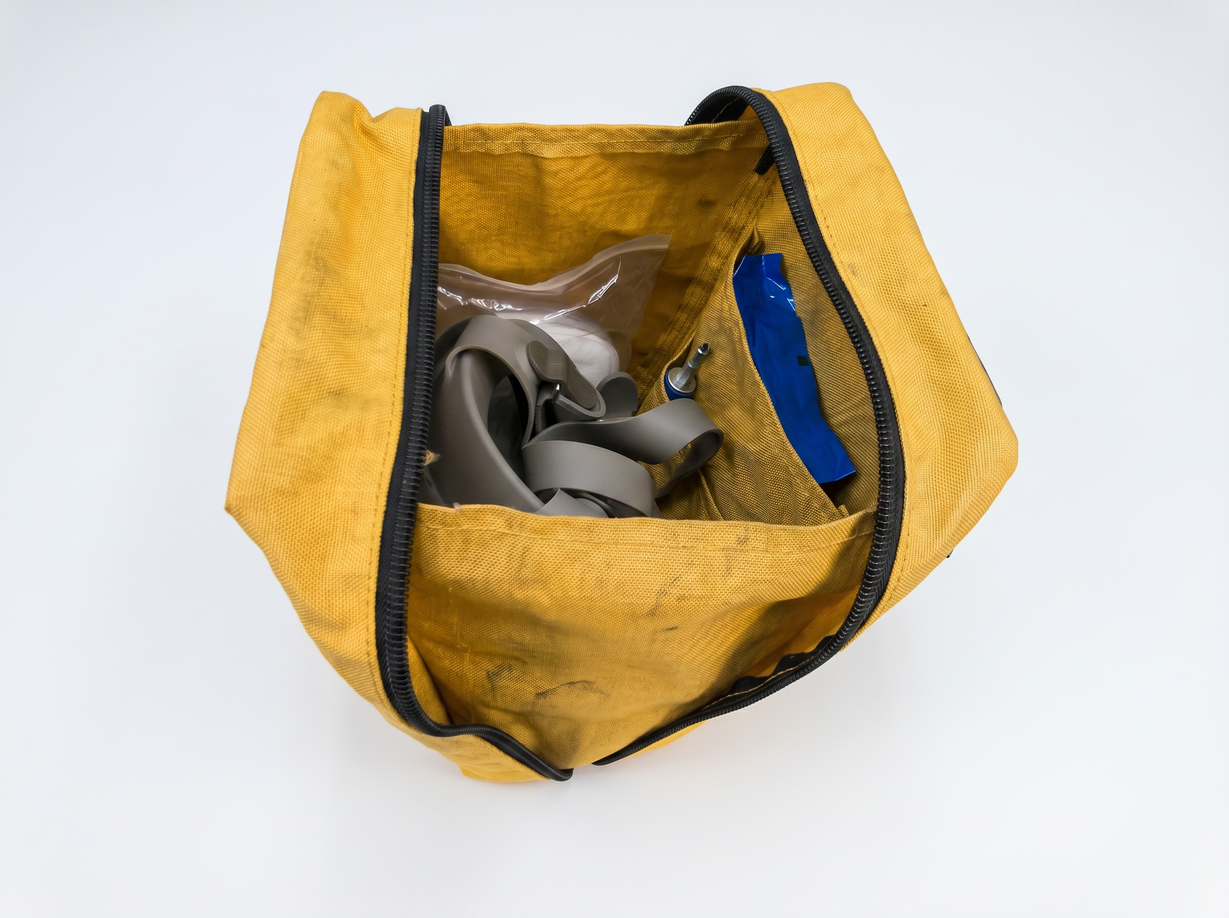 FoldOut Cargo Case — Belt‑Mounted Utility Organizer with Full‑Access Center Chamber